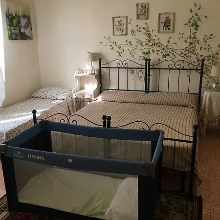 בית הארחה La Casa Di Ugo Ciglione