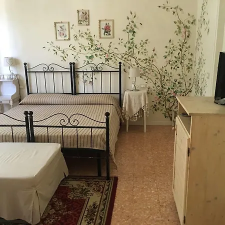 La Casa Di Ugo Vendégház Ciglione