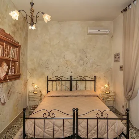 בית הארחה La Casa Di Ugo 3*