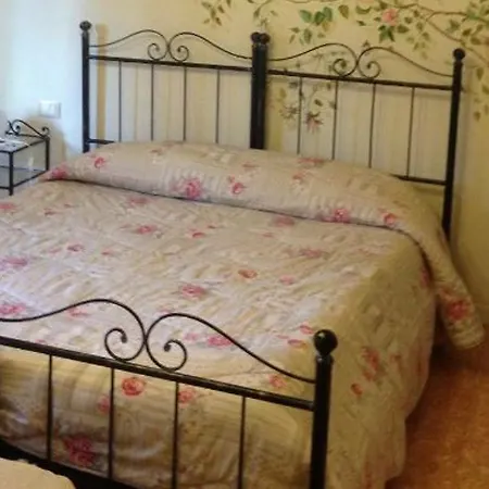 Vendégház La Casa Di Ugo