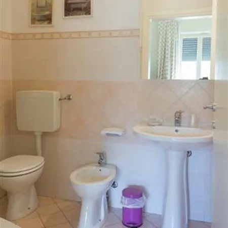בית הארחה La Casa Di Ugo 3*